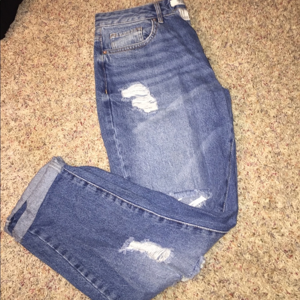Ripped boyfriend jeans